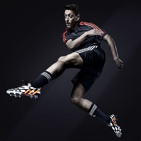 adidas fussballschuhe neu özil|Mesut.